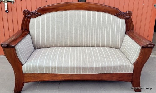 Stara sofa Biedermeier Nr 9 (1).jpg