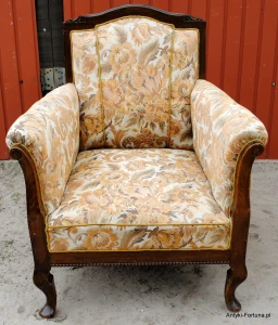 Stary fotel nr 40