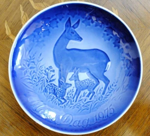 Talerz kobaltowy Dzień Matki 1975