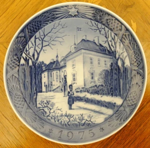 Talerz kobaltowy 1975 Royal Copenhagen  