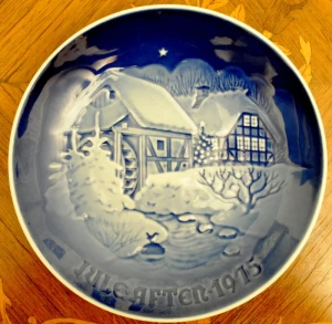 Talerz kobaltowy Święta 1975