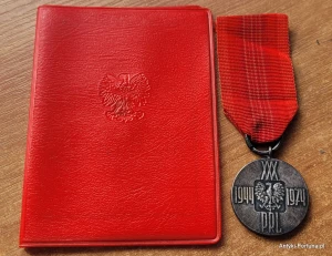 Medal 30 lecia PRL komplet z nadaniem