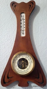 Stary barometr Nr 10